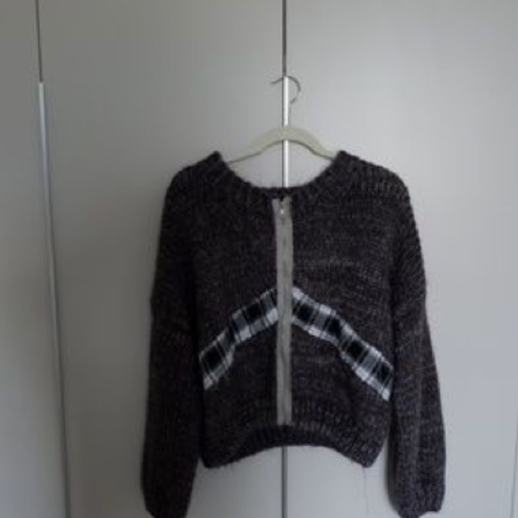 LF Zip up Knit Sweater - Picture 2 of 2